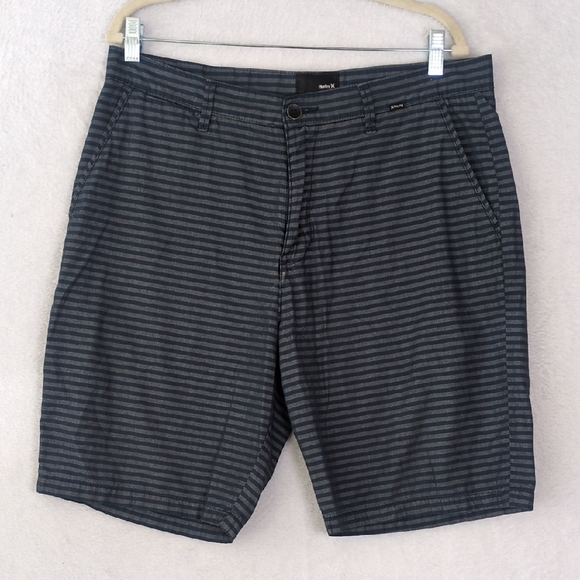 Hurley Men's Navy Striped Casual Summer Shorts Waist 34 - Picture 1 of 6